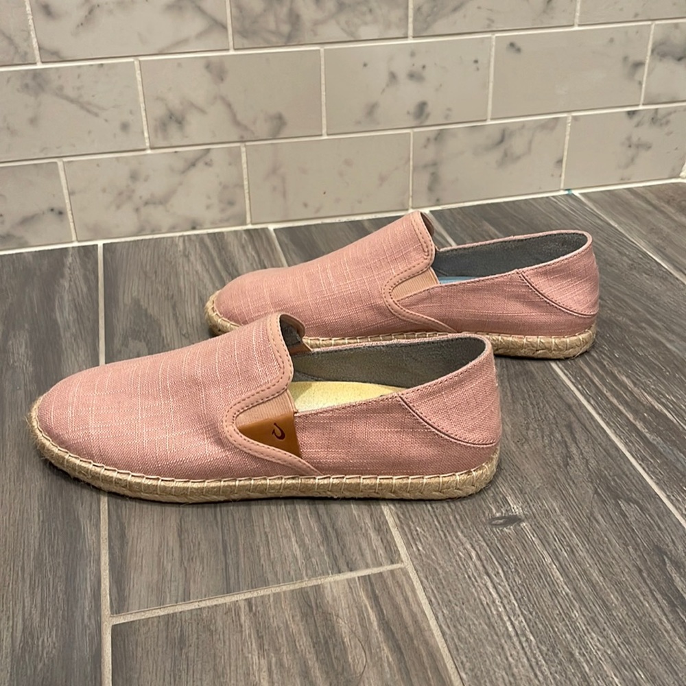 Olukai espadrilles women size 9 New